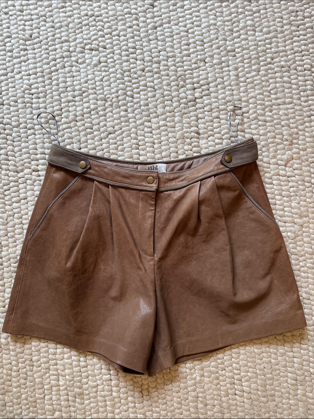 NWT Tibi Tan Leather High-Waist Pleated Shorts 10
